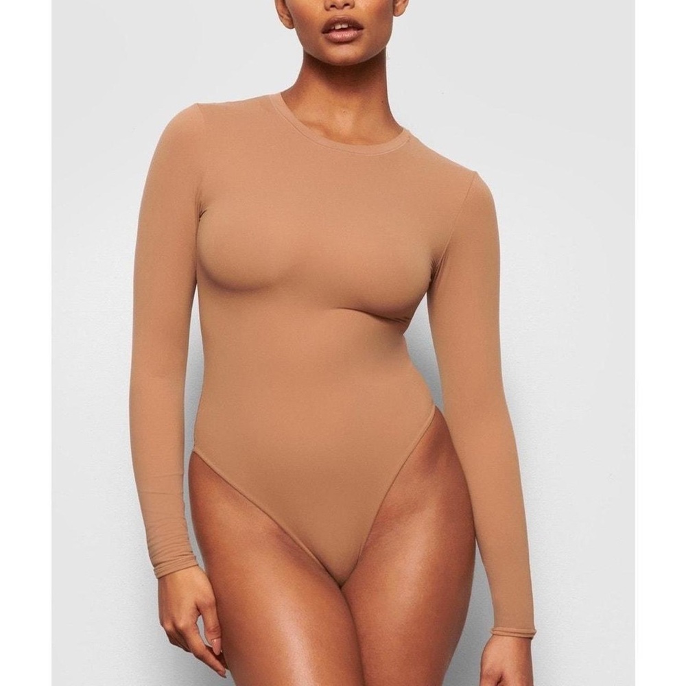 Skims Fits Everybody Long Sleeve Bodysuit